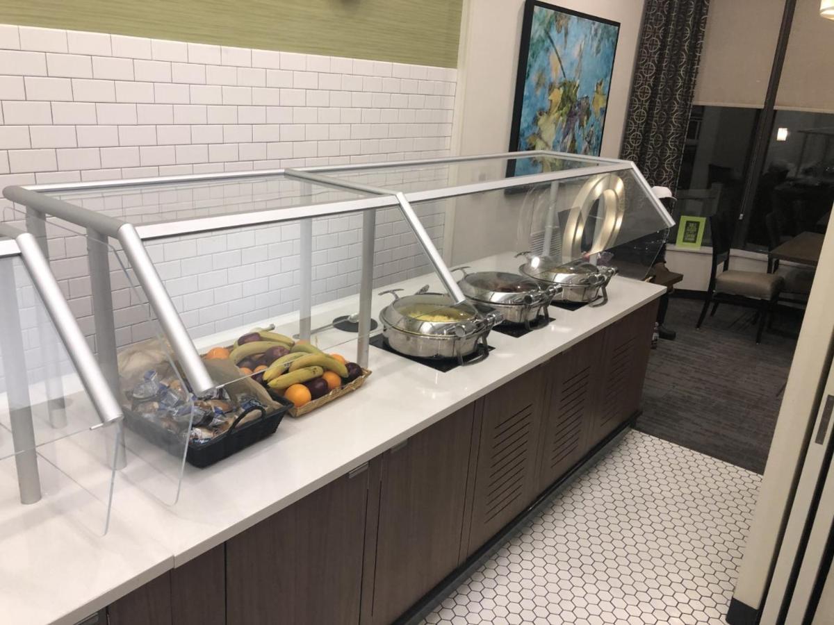 Holiday Inn Greensboro Coliseum By Ihg Ngoại thất bức ảnh