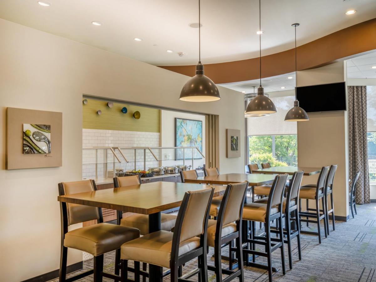 Holiday Inn Greensboro Coliseum By Ihg Ngoại thất bức ảnh