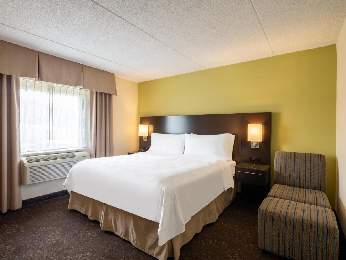 Holiday Inn Greensboro Coliseum By Ihg Ngoại thất bức ảnh