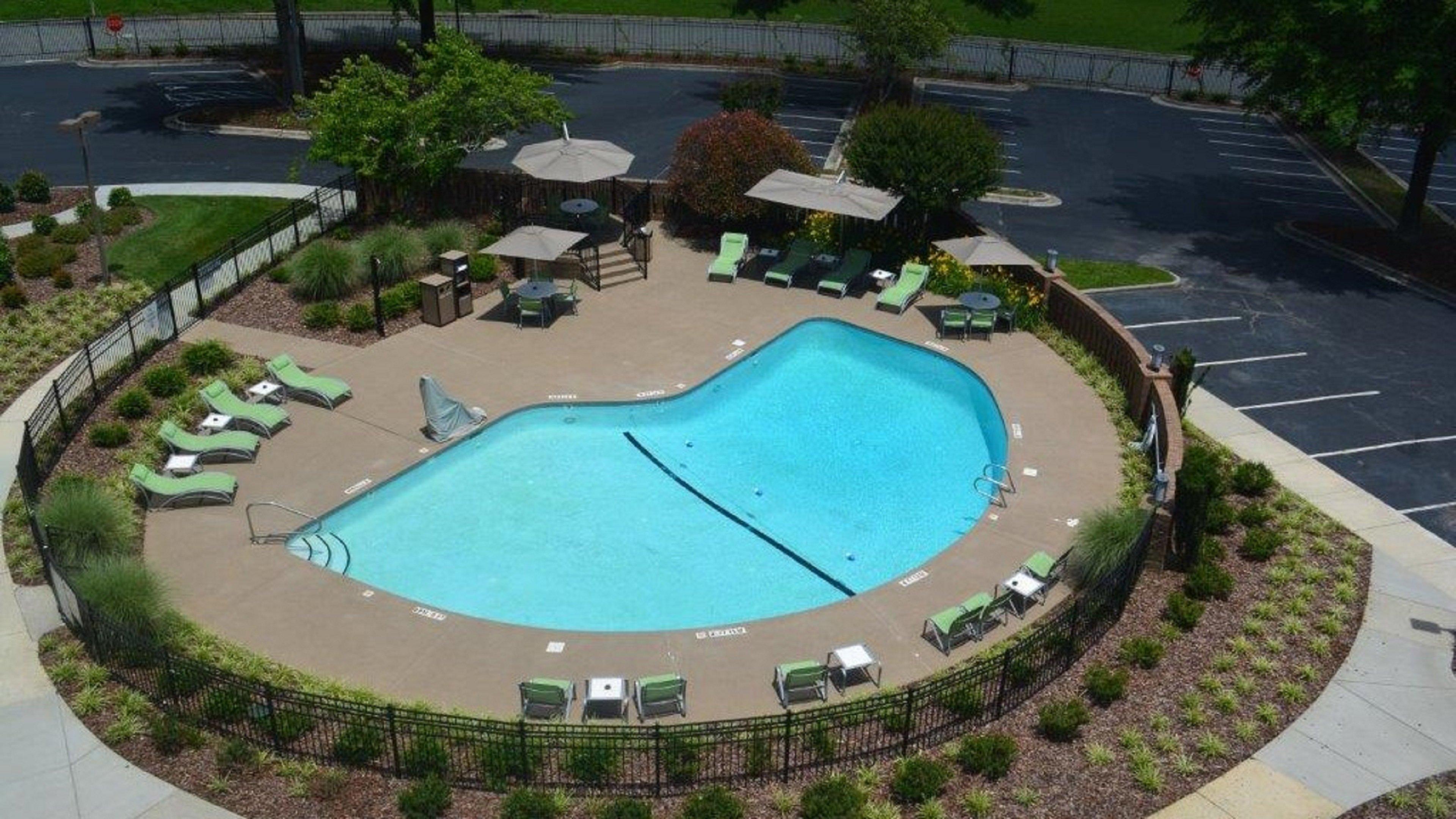 Holiday Inn Greensboro Coliseum By Ihg Ngoại thất bức ảnh